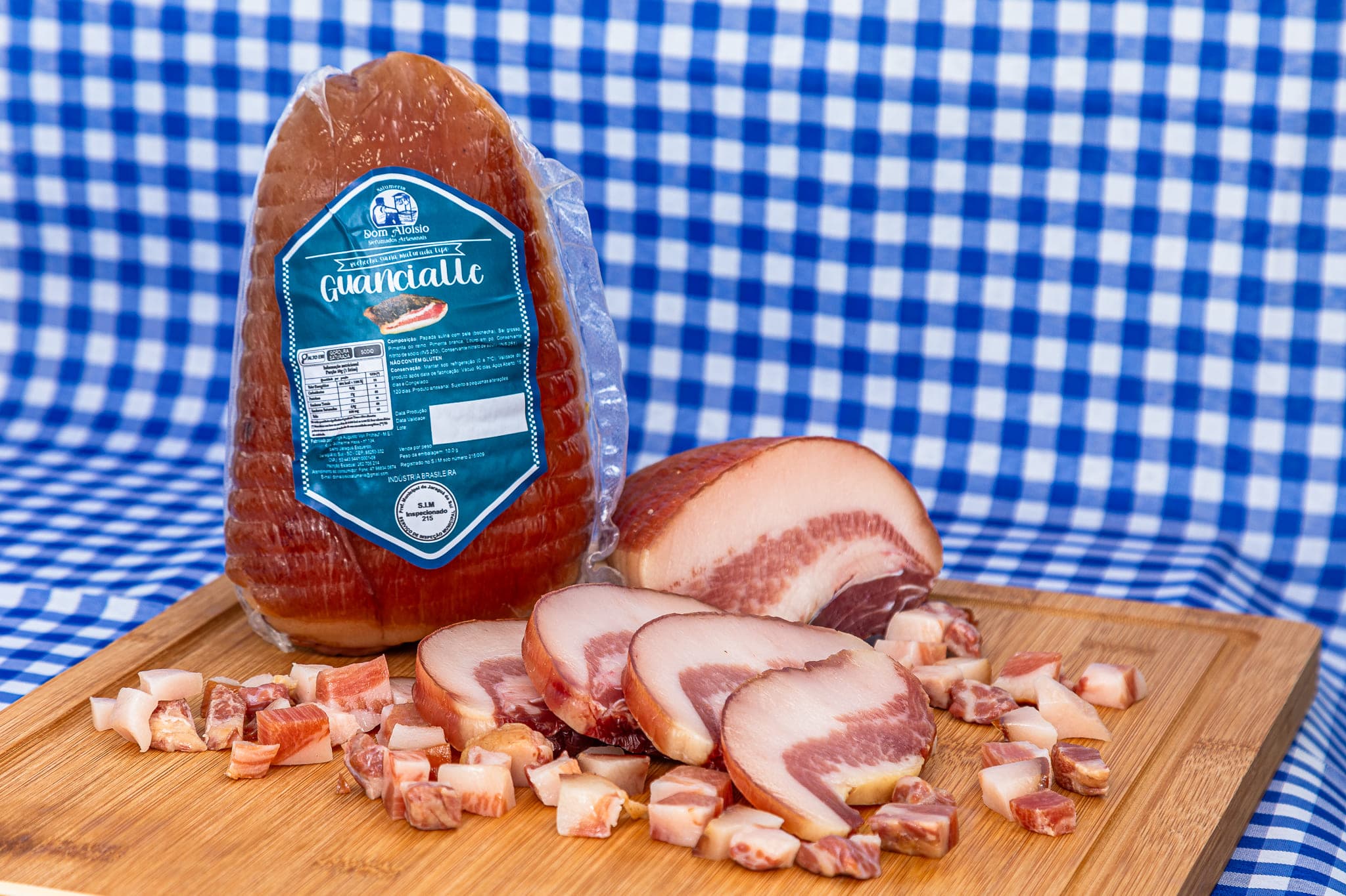 Guanciale curado artesanalmente - Detalhe do corte da bochecha suína