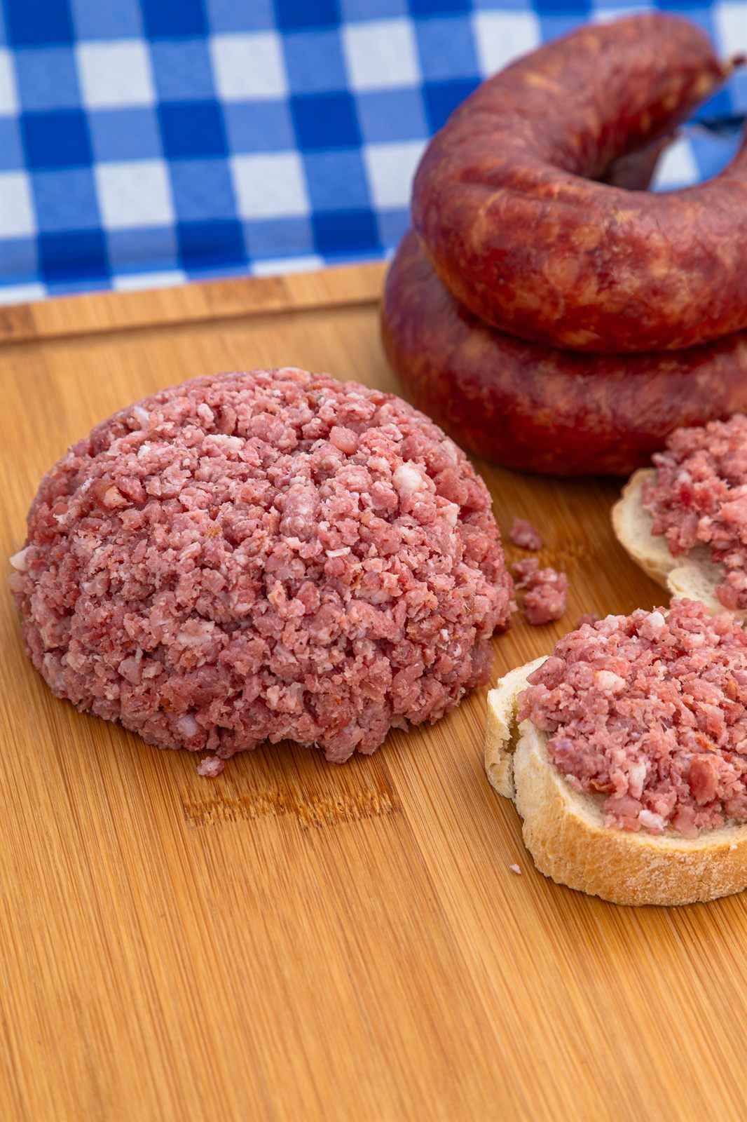 Detalhe da Linguiça tipo Blumenau moída (patê): variável entre 250 g e 2,50 kg