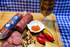 Salame Tipo Hamburguês servido na tábua, cortado na hora