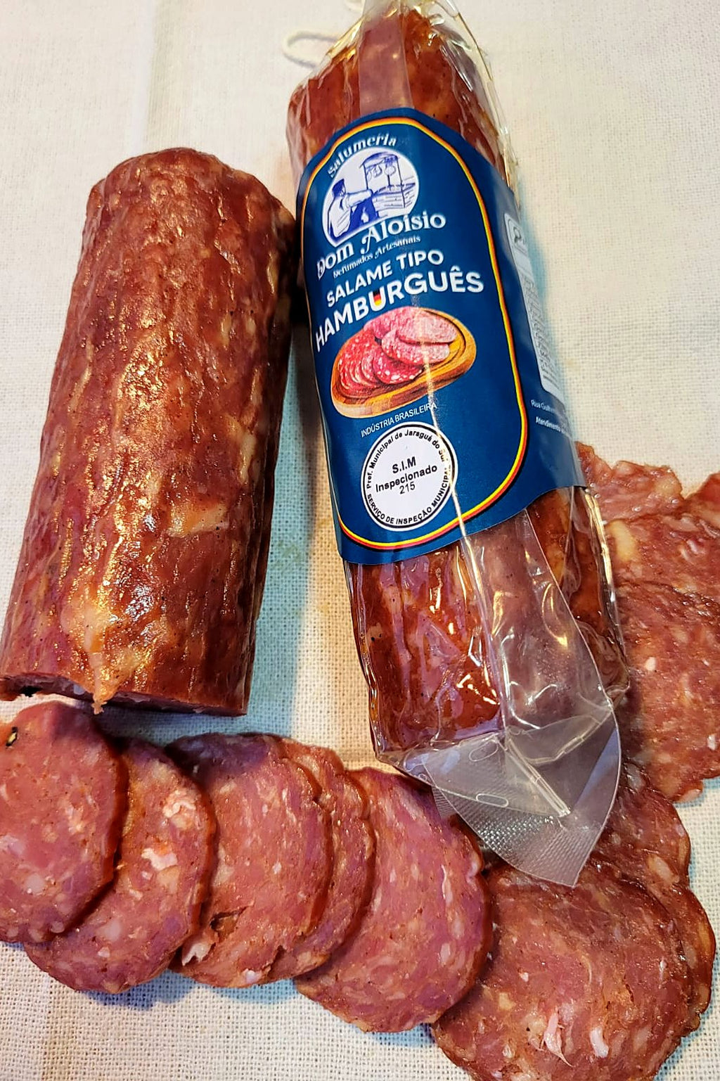 Salame Tipo Hamburguês da Salumeria Dom Aloísio, embalado a vácuo